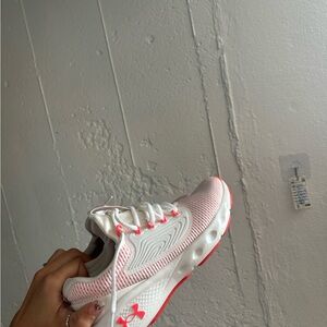 Under armour tennis shoes